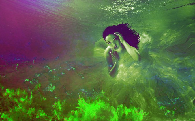 UnderwaterGirl