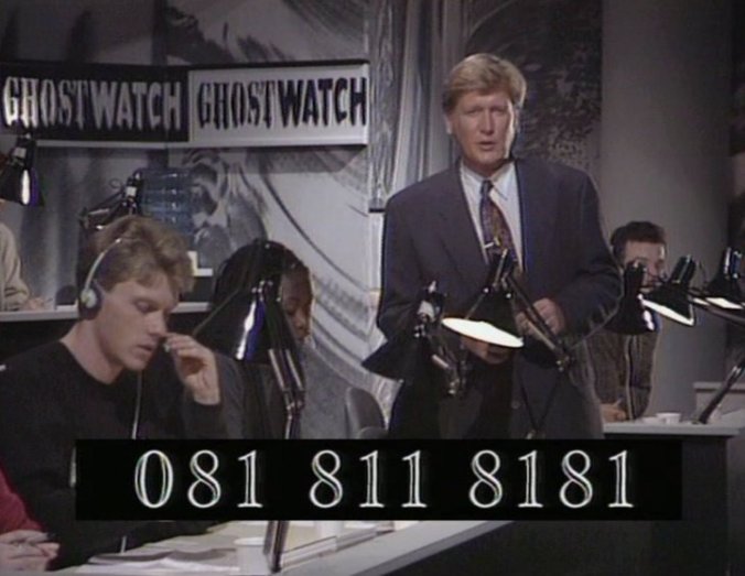 ghostwatch-1992-002-presenter-open-line